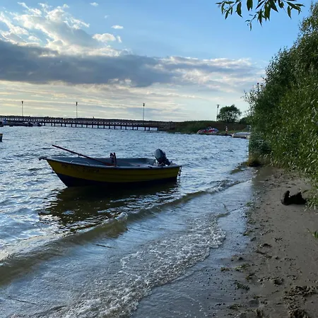 Klimatyczny Dla Dobrych Ludzi بيت للعطل *